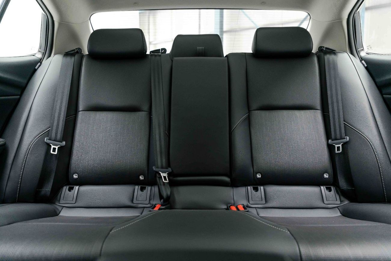 تويوتا كامري Premium 2.5L - Hybrid - Black Inside Black | Export Only