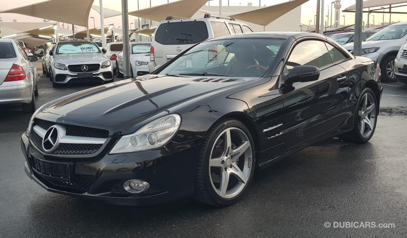 Mercedes-Benz SL 350 Mercedes Benz SL350 model 2009 GCC car prefect condition full option low mileage