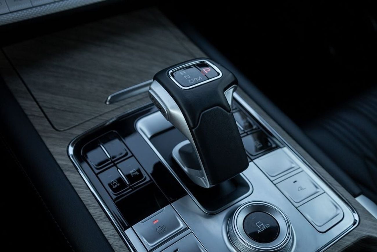 Tank 500 Signature 3.0T