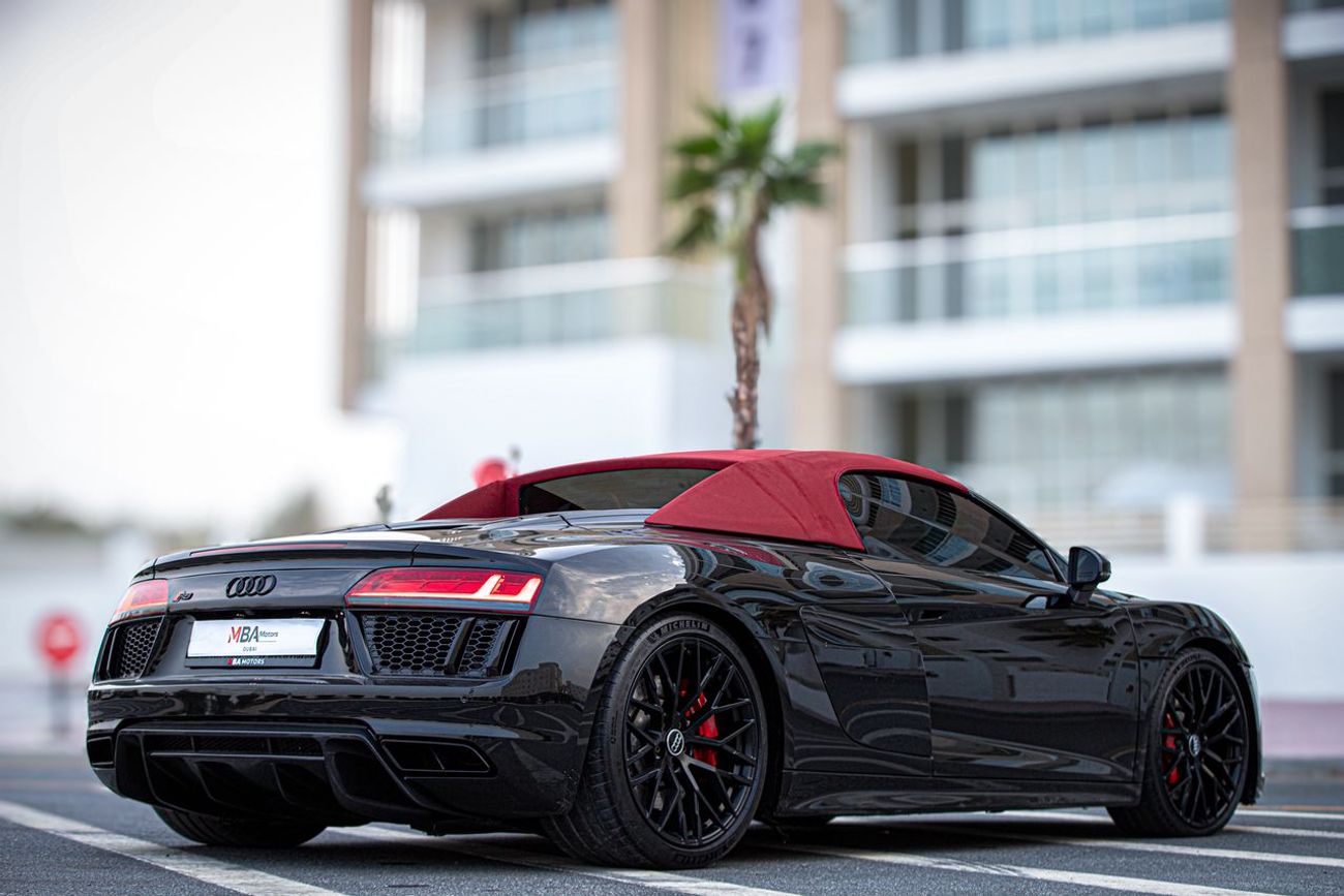 أودي R8 Spyder V10 Plus 5.2L