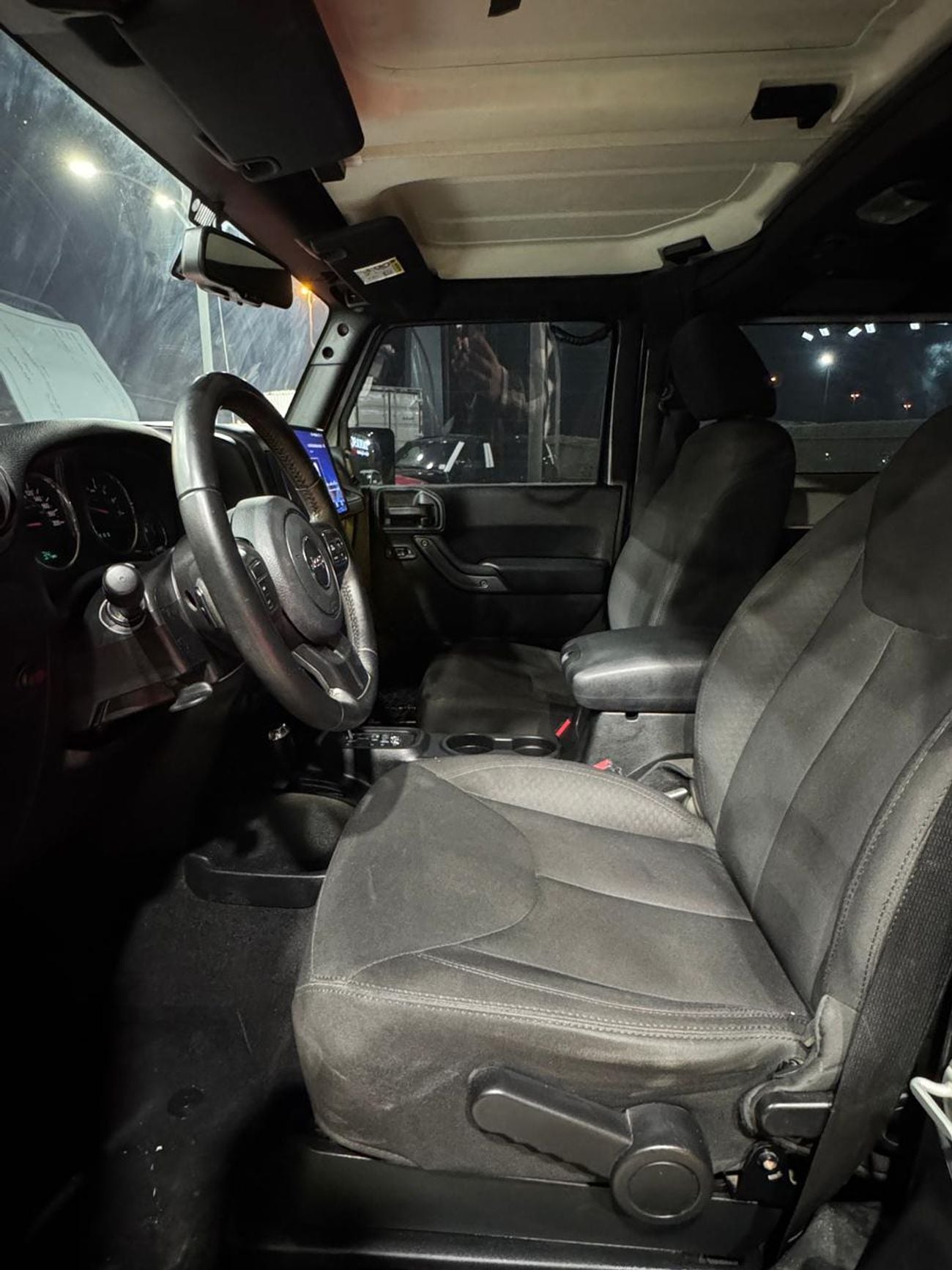 جيب رانجلر Sport S 3.6L A/T