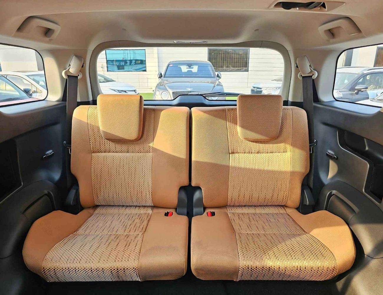 Toyota Fortuner 2.4L V4 DIESEL / MANUAL A.C / MID OPTION 4WD (CODE # FD24B)