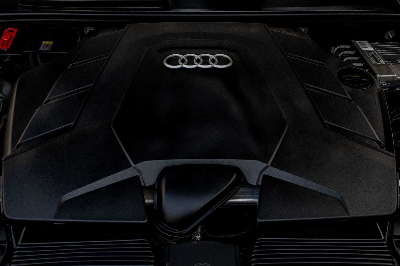 Audi Q7 Q7 S-Line | 3,819 P.M | 0% Downpayment | Excellent Condition!