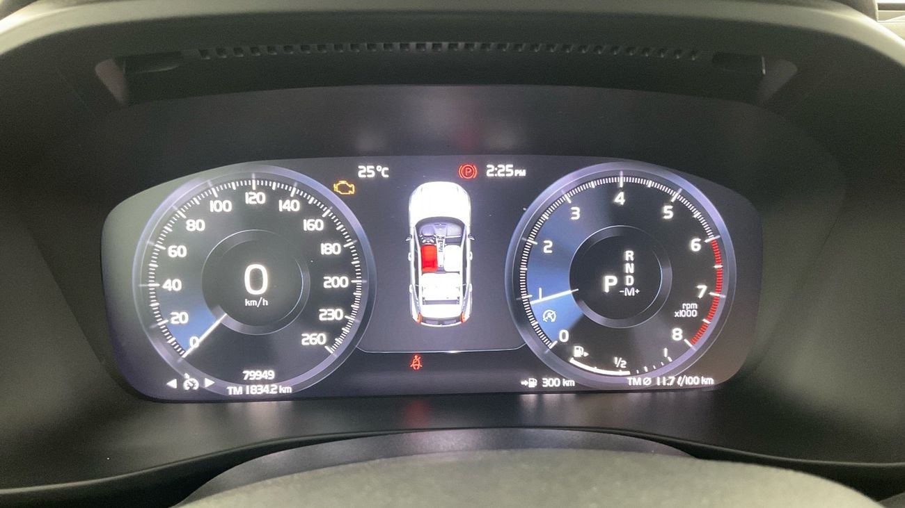 Volvo XC40 T4 Momentum | upto AED 20,000 Ramadan Discount | Guaranteed Warranty | 0 Down Payment