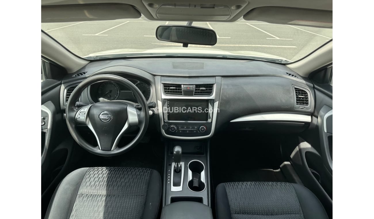 Nissan Altima SV MODEL 2017 GCC CAR PERFECT CONDITION INSIDE AND OUTSIDE