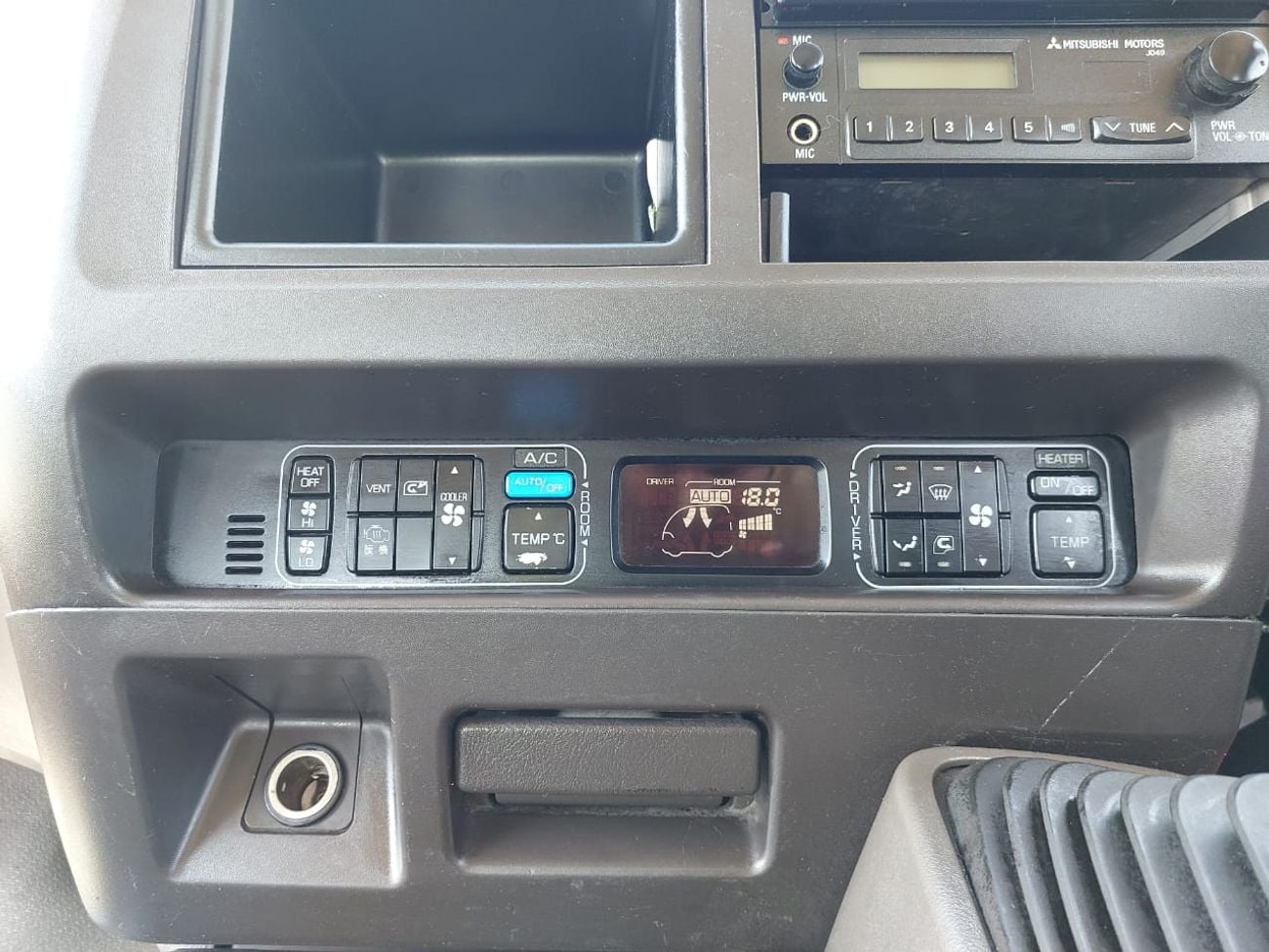 Mitsubishi Rosa MITSUBISHI ROSA BUS RHD 1998 MODEL 5.2 L DIESEL MANUAL(PM00850)