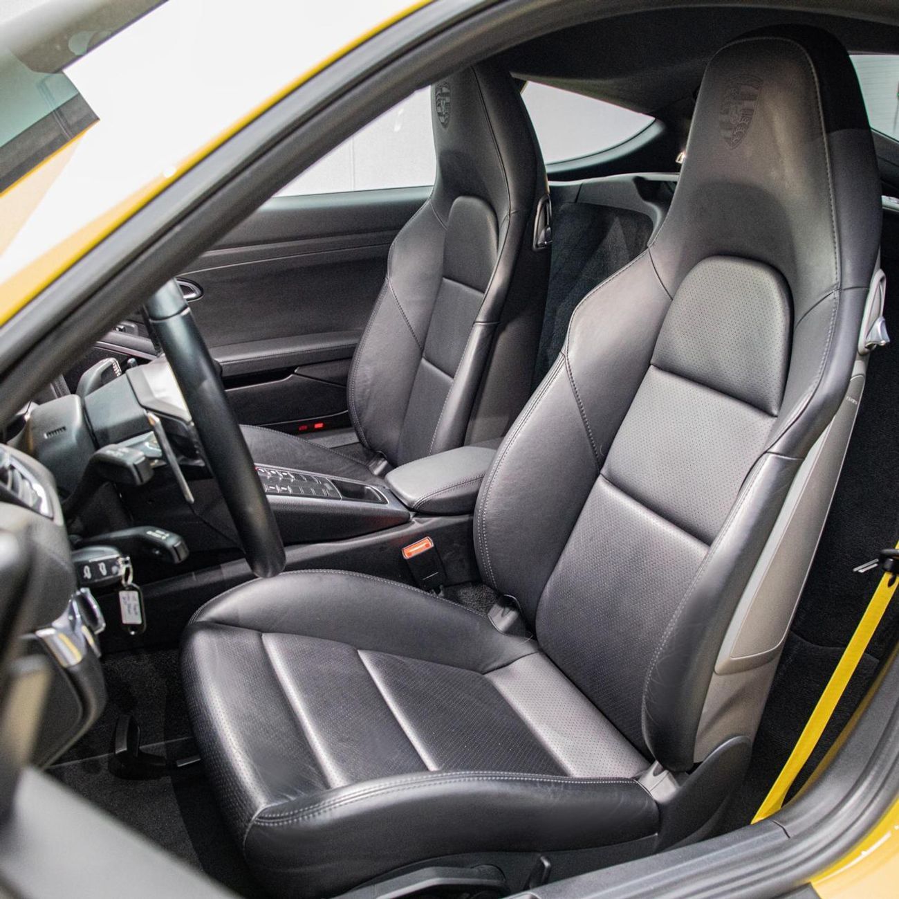 Porsche 718 Cayman GTS 4.0L A/T Black Exterior Package • Warranty + Service Contract Available • GCC