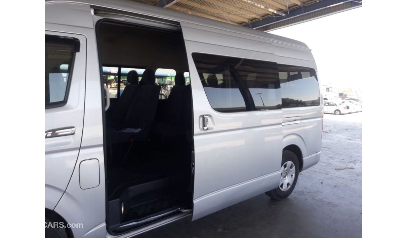 Toyota Hiace Hiace Commuter RIGHT HAND DRIVE (Stock no PM 728 )