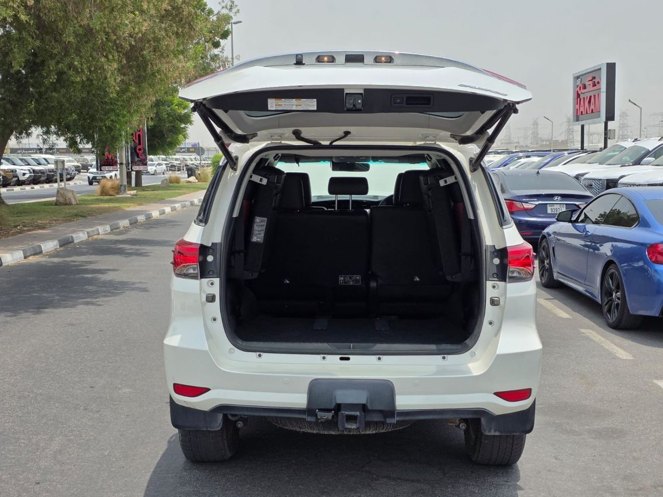 Toyota Fortuner diesel 2,8 liter right hand drive leather power seats with back camera