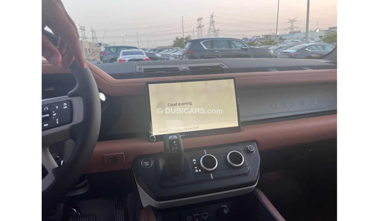Land Rover Defender V6 full options