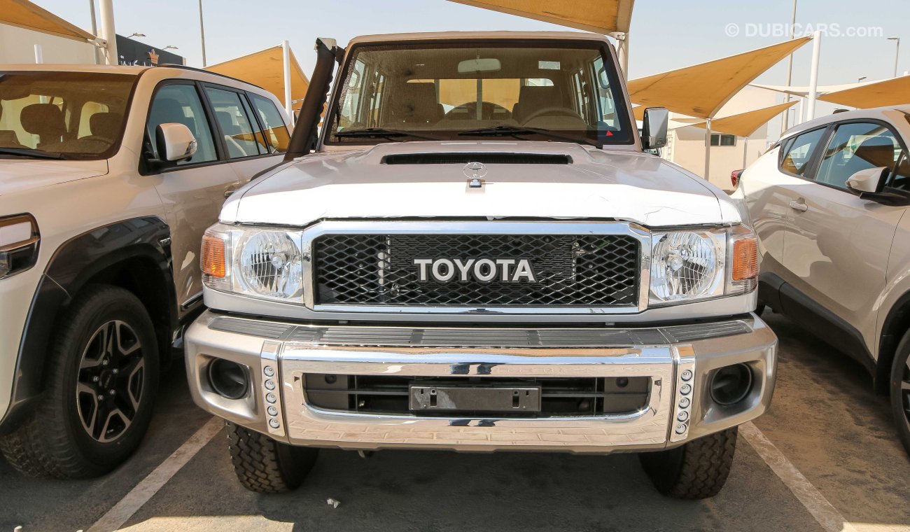 Toyota Land Cruiser Pick Up DIESEL WITH CHROME BUMPER