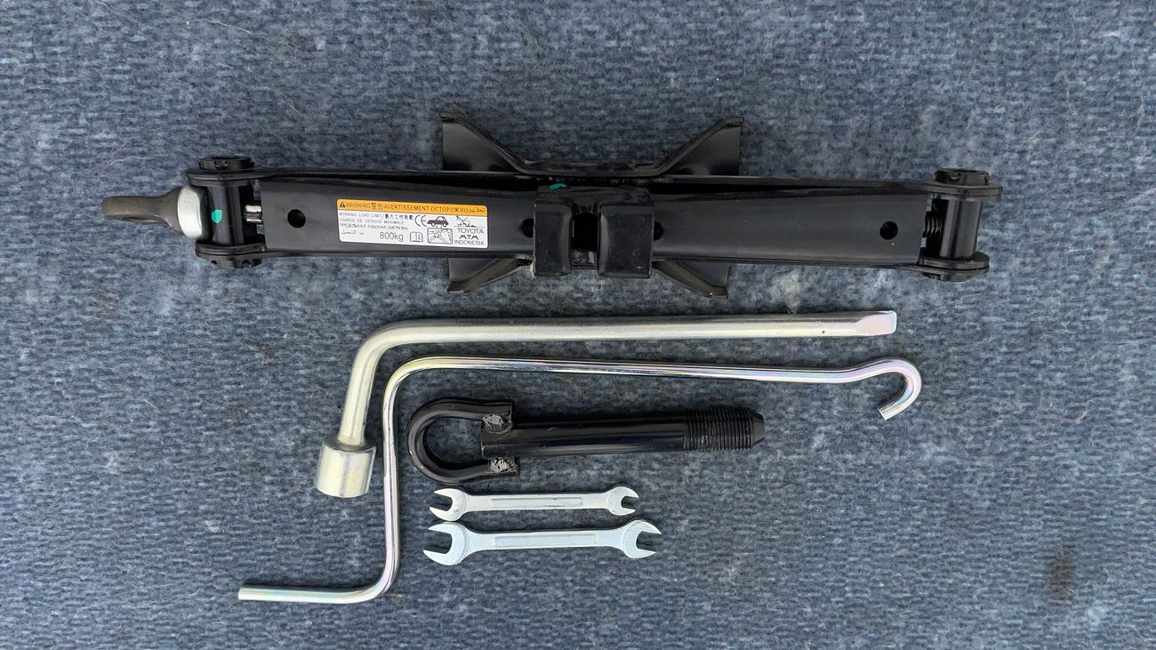 تويوتا يارس SE 1.5 | بدون دفعة مقدمة | اختبار قيادة مجاني للمنزل