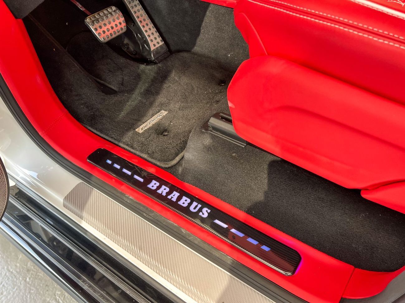 Mercedes-Benz G 63 AMG 4MATIC SUV - BRABUS KIT