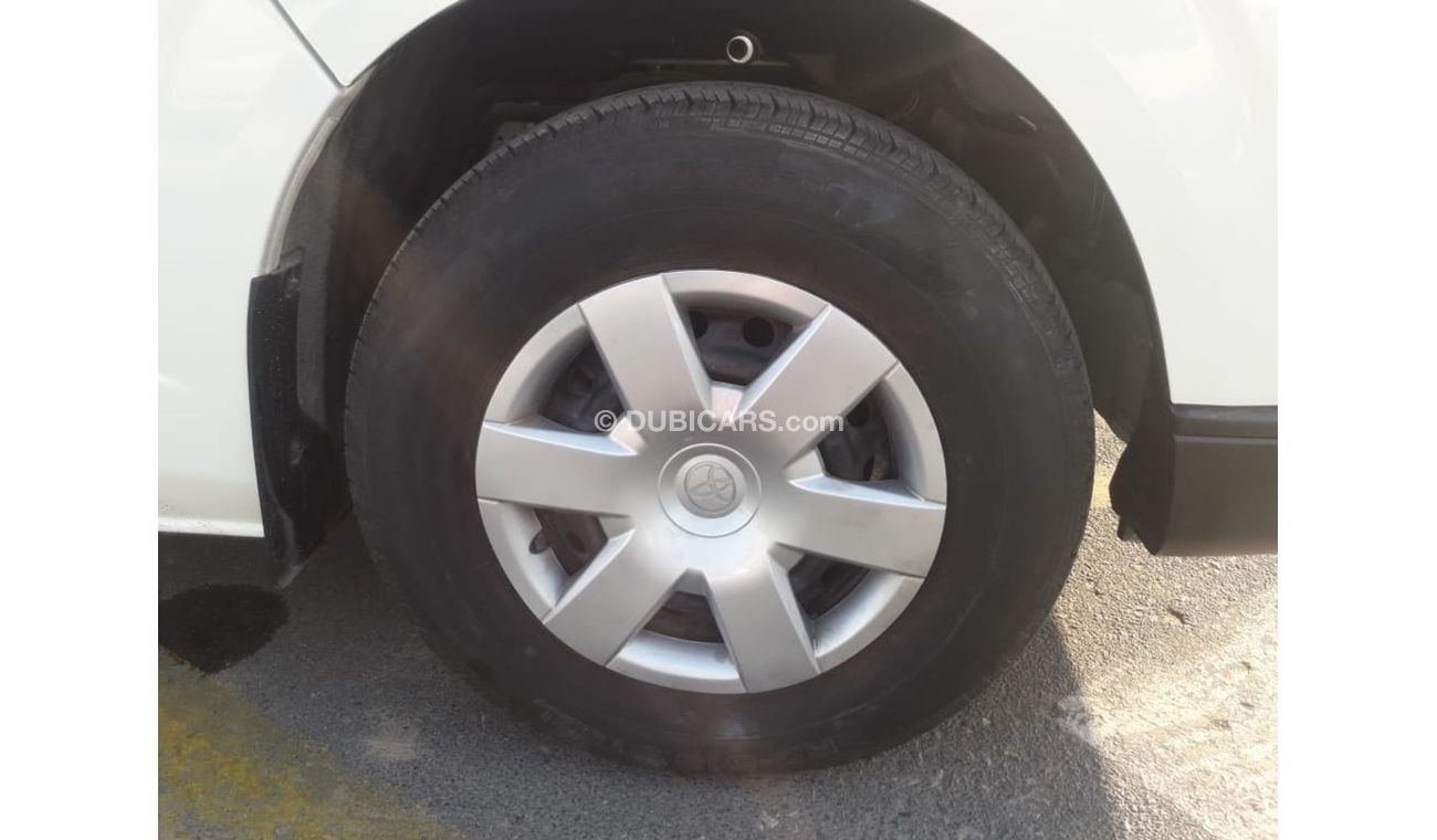 Toyota Hiace Hiace Commuter Van (Stock no PM 285 )