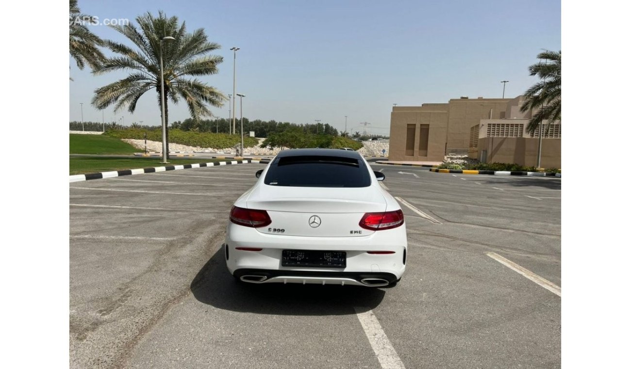 Mercedes-Benz C 300 Coupe Gcc