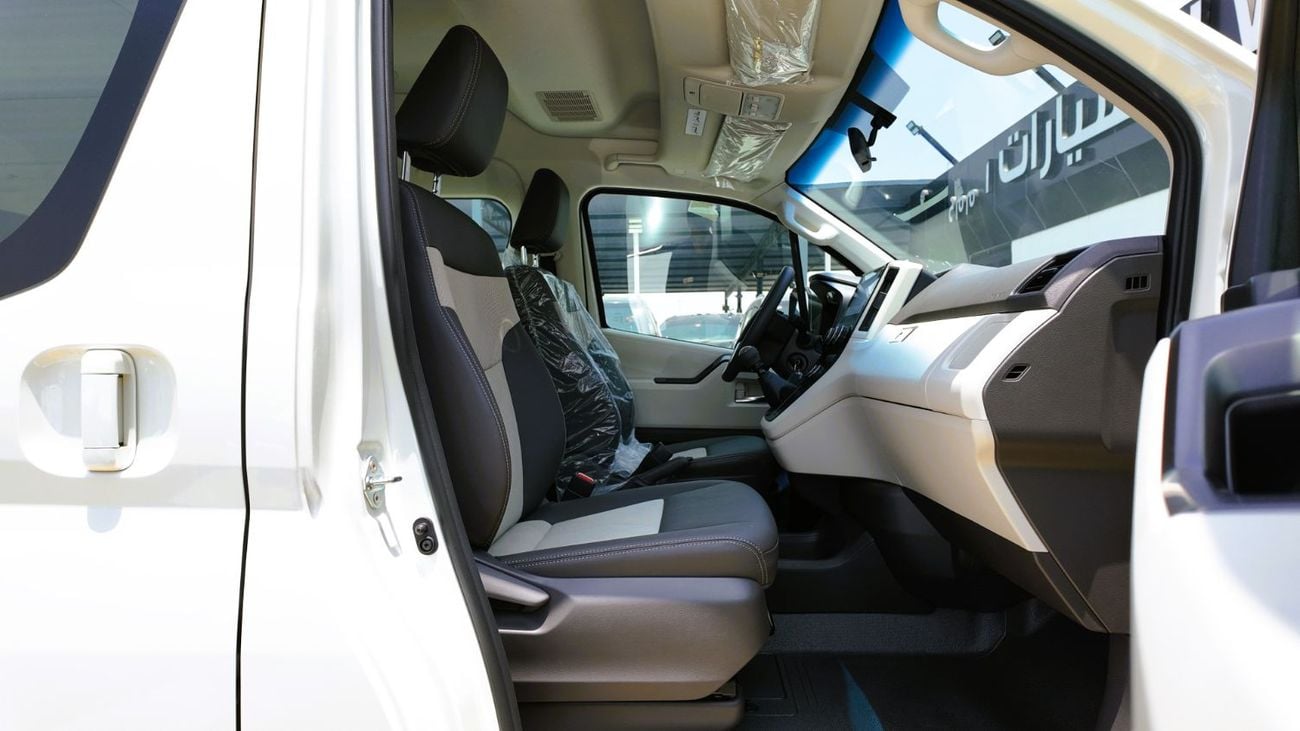 Toyota Hiace TOYOTA HIACE GL FULL OPTION M/T