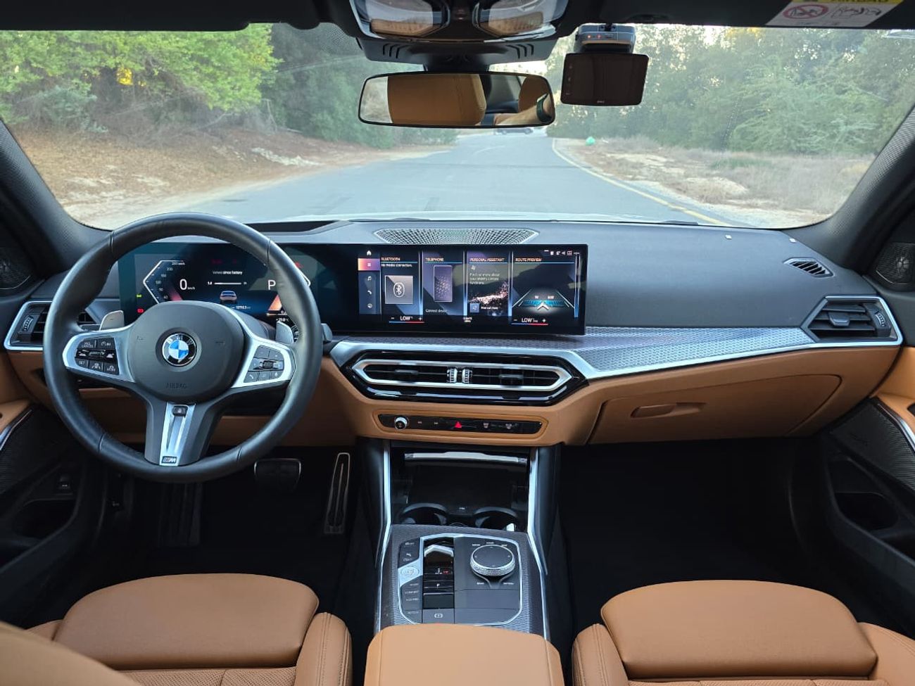 BMW 320i BMW 320i 2024 KOREAN // BODY KIT M POWER // ACCIDENT FREE // ORGINAL PAINT // LOW MILEAGE