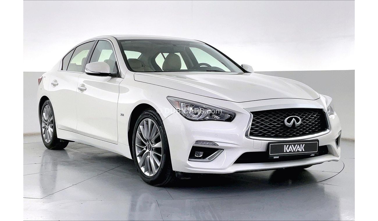 Infiniti Q50 Premium / Luxe