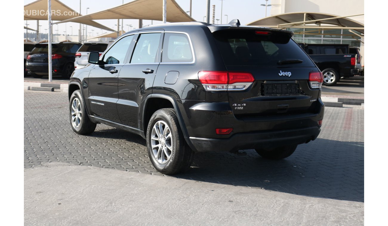 Jeep Grand Cherokee LAREDO 4X4 WM SUV WITH GCC SPECS