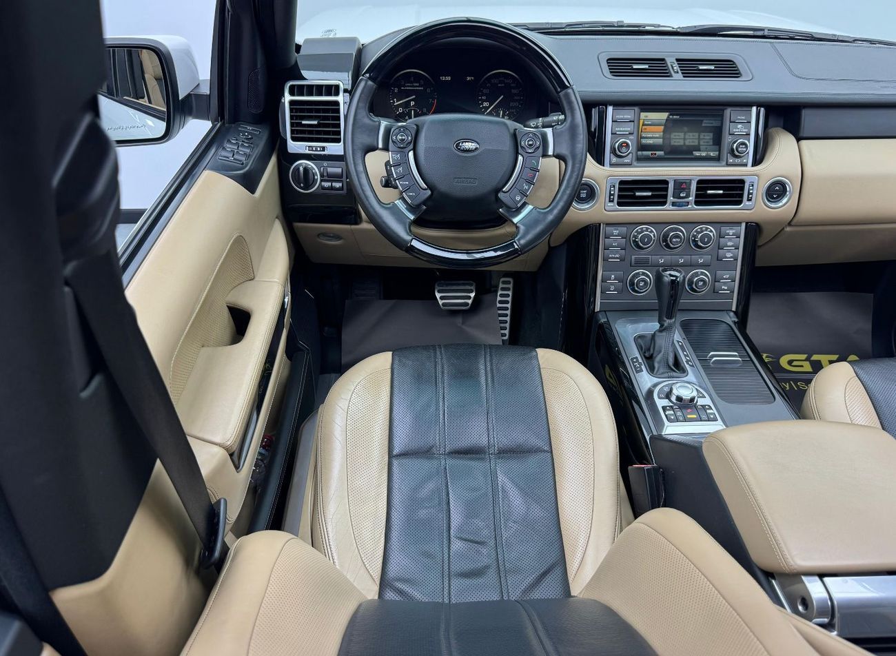 Land Rover Range Rover Vogue 5.0L 2011 Range Rover Vogue Autobiography Supercharged, Service History, Excellent Condition, 