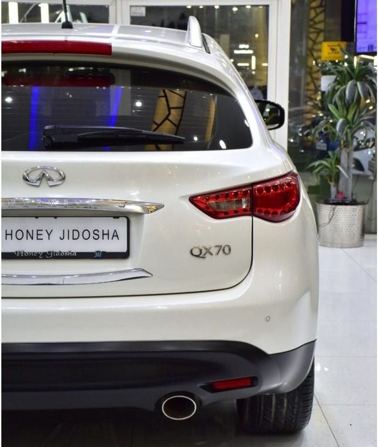 Infiniti QX70 EXCELLENT DEAL for our Infiniti QX70 ( 2020 Model ) in White Color GCC Specs