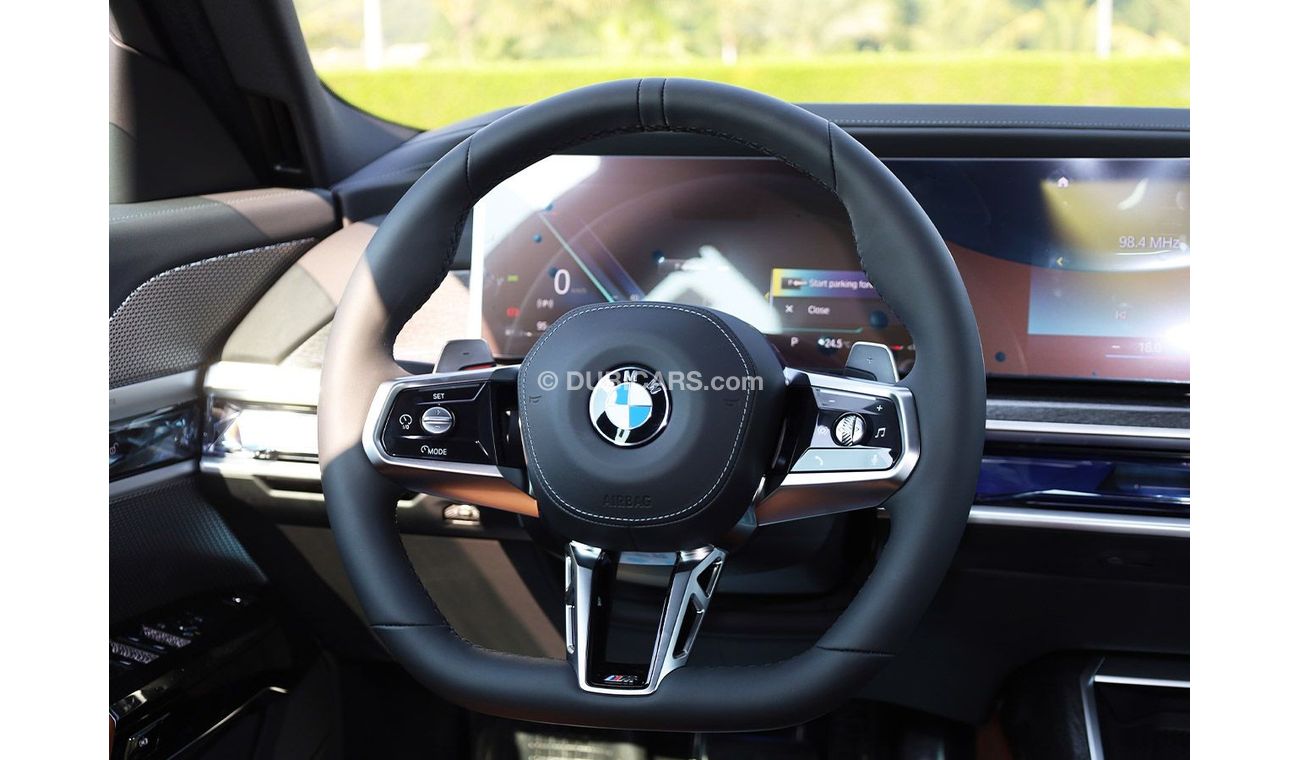 BMW 735 i SERIES-7 | M-KIT | 5 Years Warranty and Service upto 100,000KM | GCC