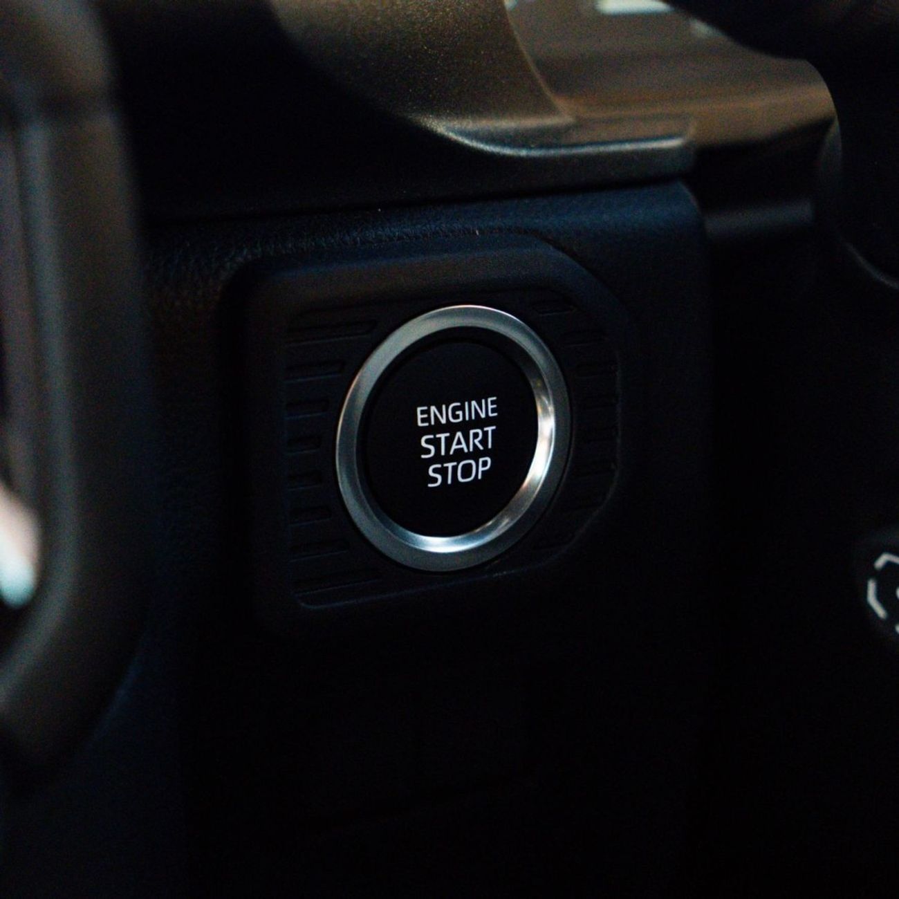 تويوتا برادو Turbo | 2.8L | Diesel |  Luxury |