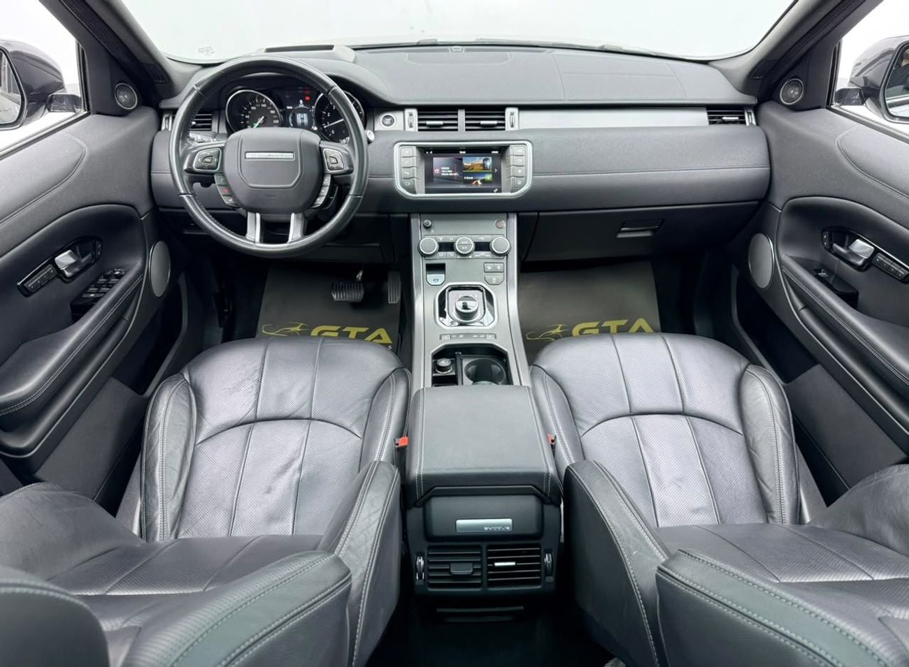 Land Rover Range Rover Evoque SE 2018 Range Rover Evoque R Dynamic SE, Full Service History, Fully Loaded, Excellent Condition, GCC