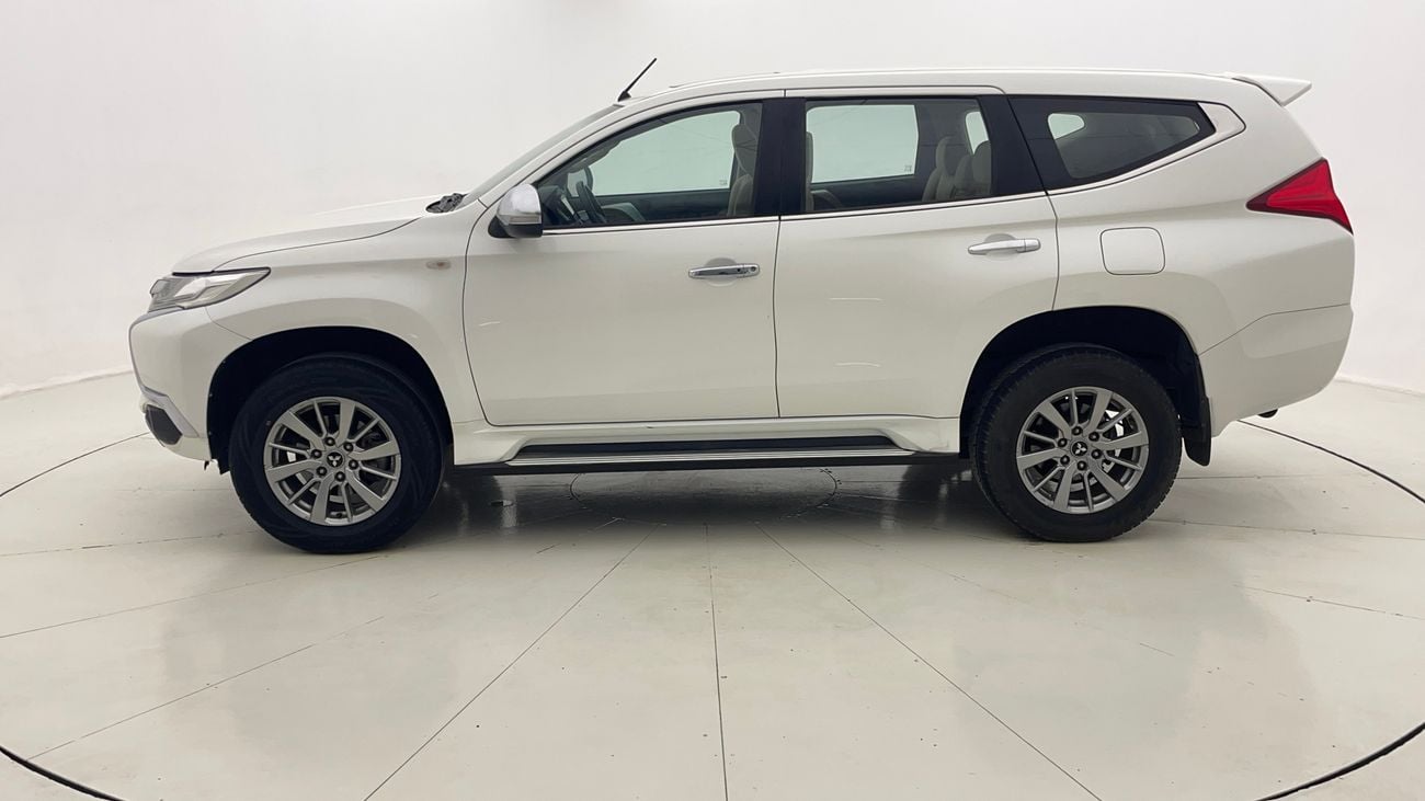 ميتسوبيشي مونتيرو سبورت GLS MID 3 | بدون دفعة مقدمة | اختبار القيادة في المنزل