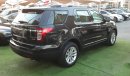 Ford Explorer No 2 accidents, cruise control wheels, rear wing sensors, in excellent condition, you don't need any