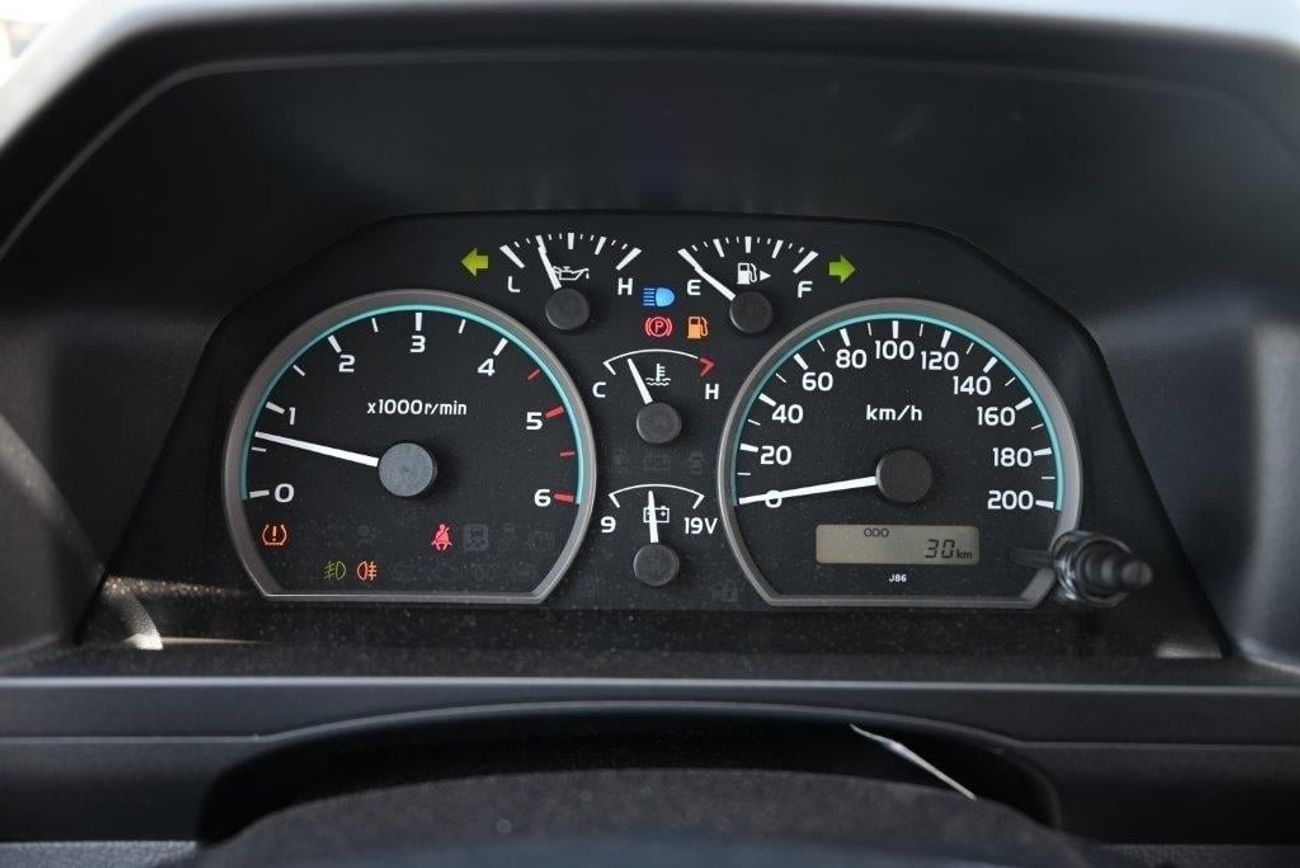 Toyota Land Cruiser Pick Up Double Cab V8 4.5L Diesel MT with Front / Rear Diff Lock, Black Wheels, Winch