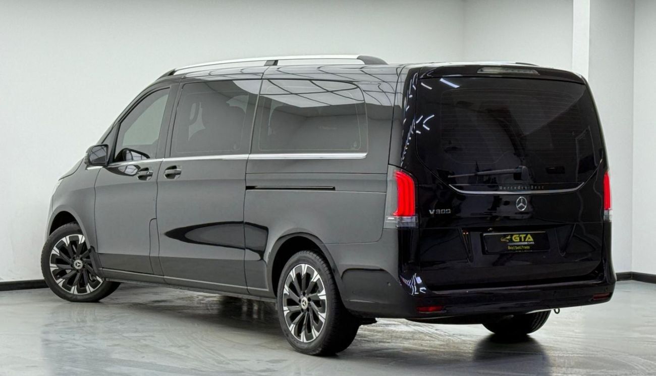 Mercedes-Benz V 300 2025 Mercedes Benz V300, 3 Years Warranty + Service Pack, Full MB Service History, Very Low Km, GCC