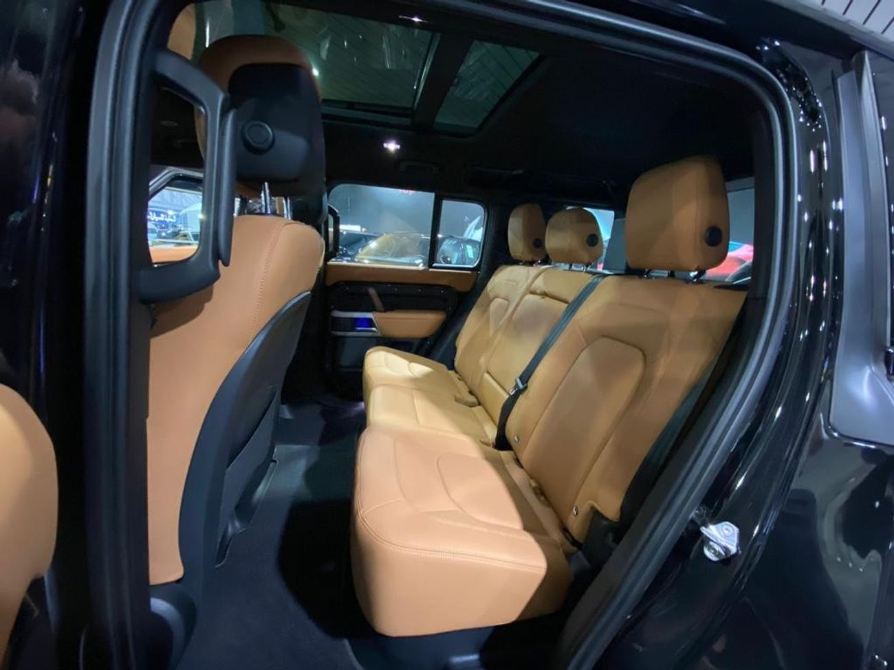 New Land Rover Defender 2023 for sale in Dubai - 663138