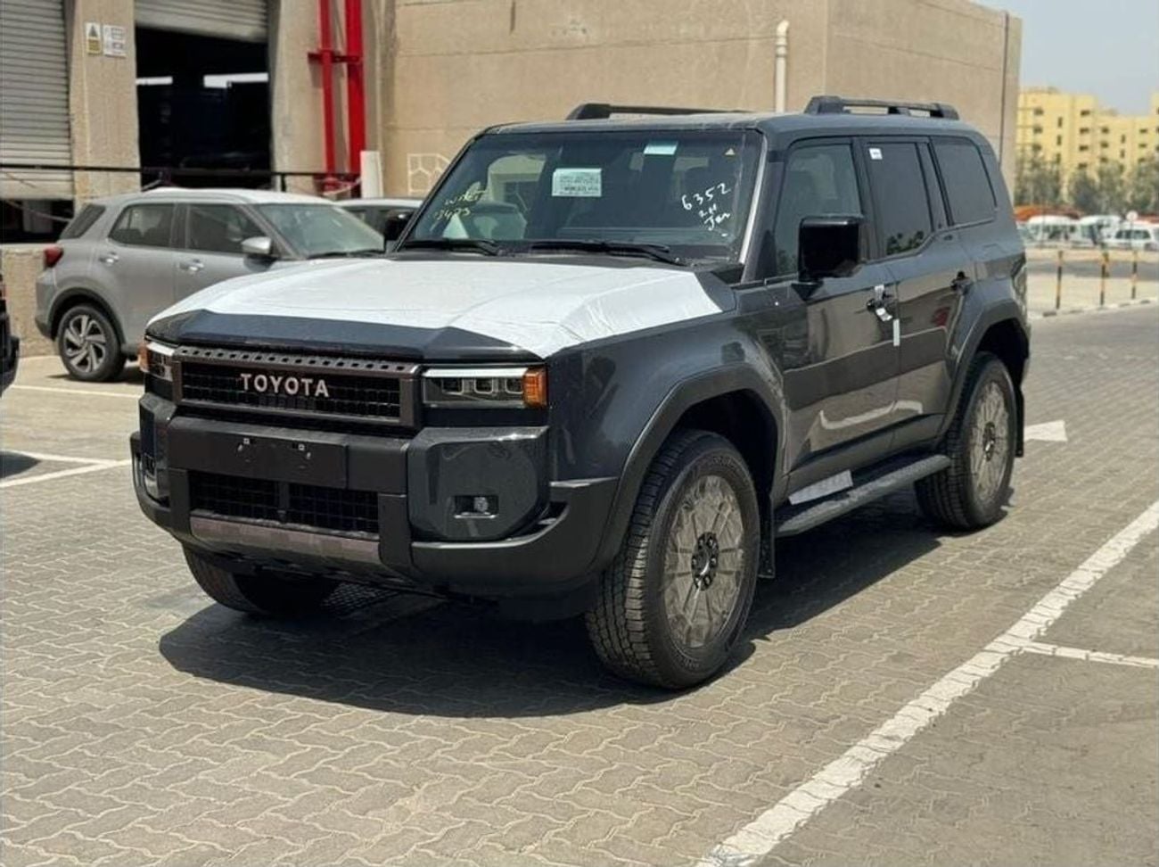 تويوتا برادو VXR TOYOTA PRADO LUXURY DIESEL 2.8L | LHD | 0 KM | 03 YEARS WARRANTY