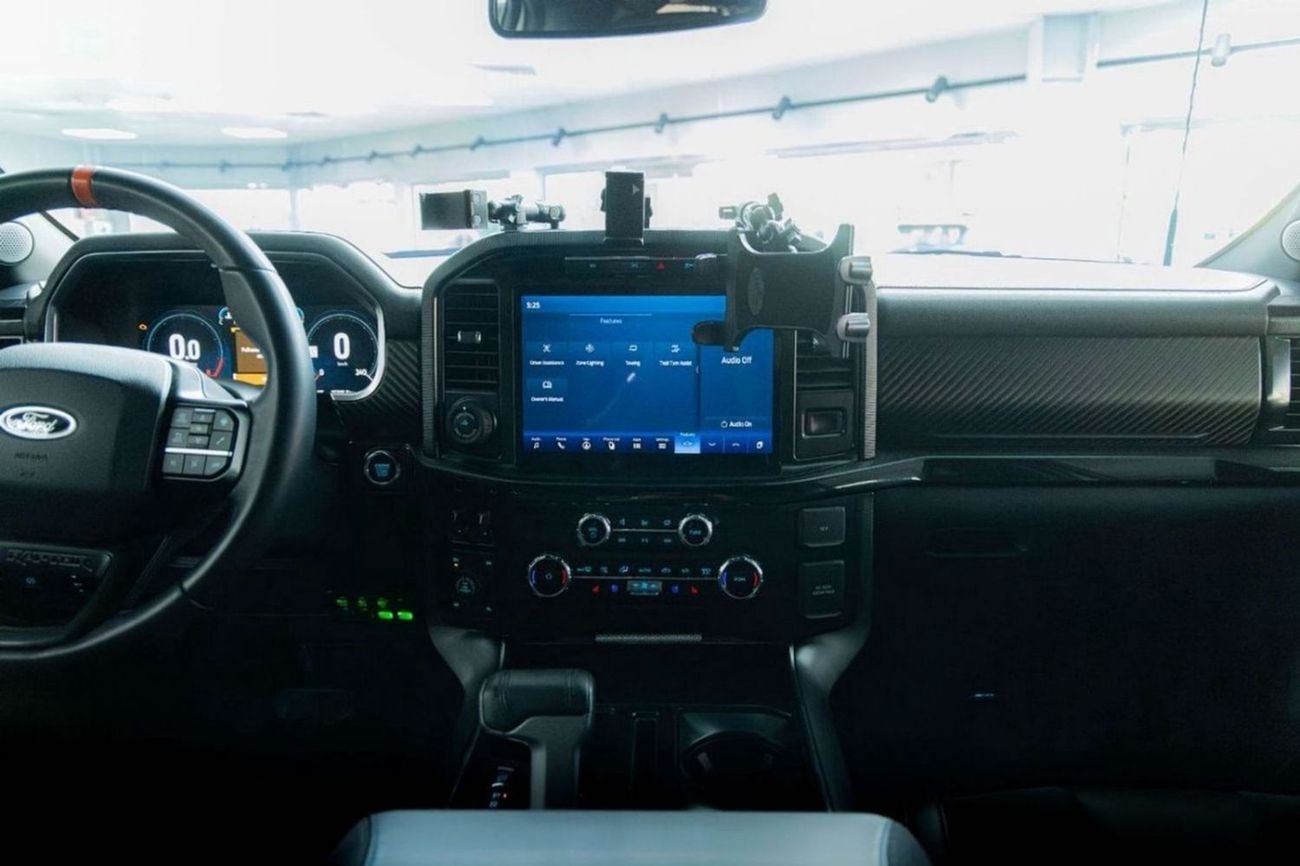 Ford F 150 Raptor Ford F-150 Raptor 2023 GCC specs