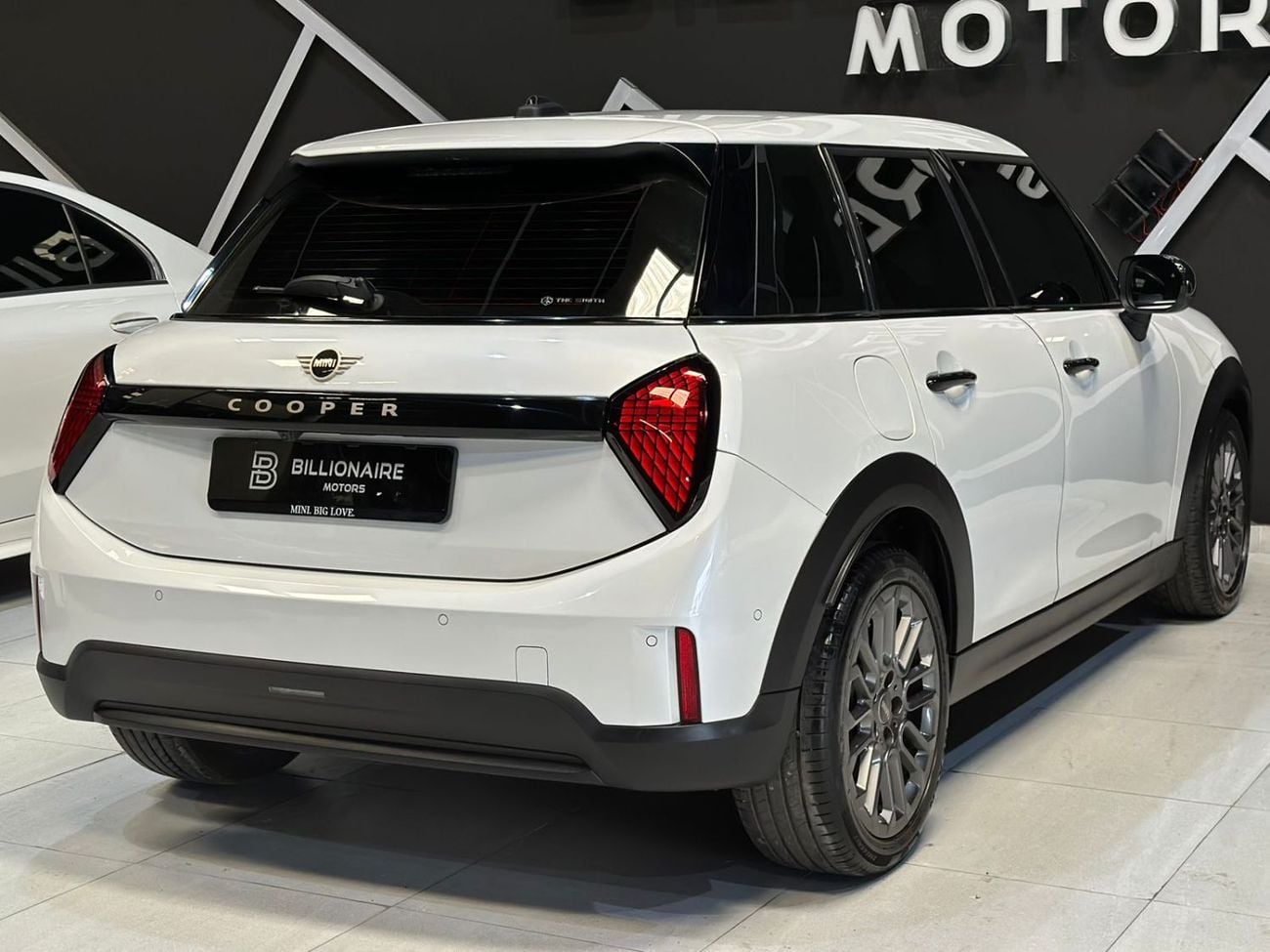 Mini Cooper Std 1.5L (5 Seater) MINI COUPER | 2025 | UNDER WARRANTY | KOREAN SPACE |