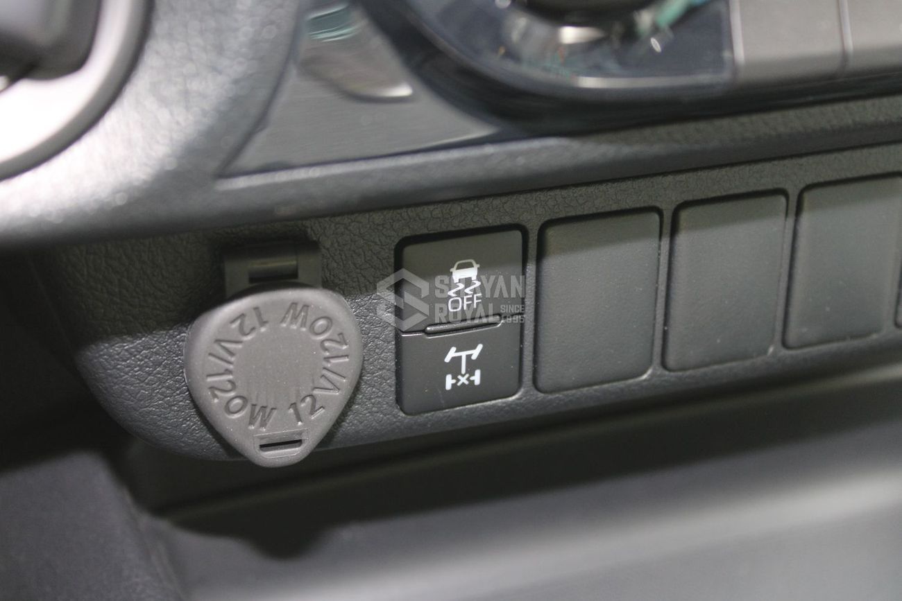 Toyota Hilux LHD 4.0L PET V6 GR-SPORT 4WD AT DC 2025MY