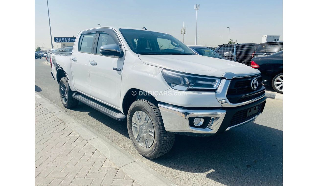 Toyota Hilux TOYOTA HILUX 2.7 MT FULL OPTION WHITE 2023