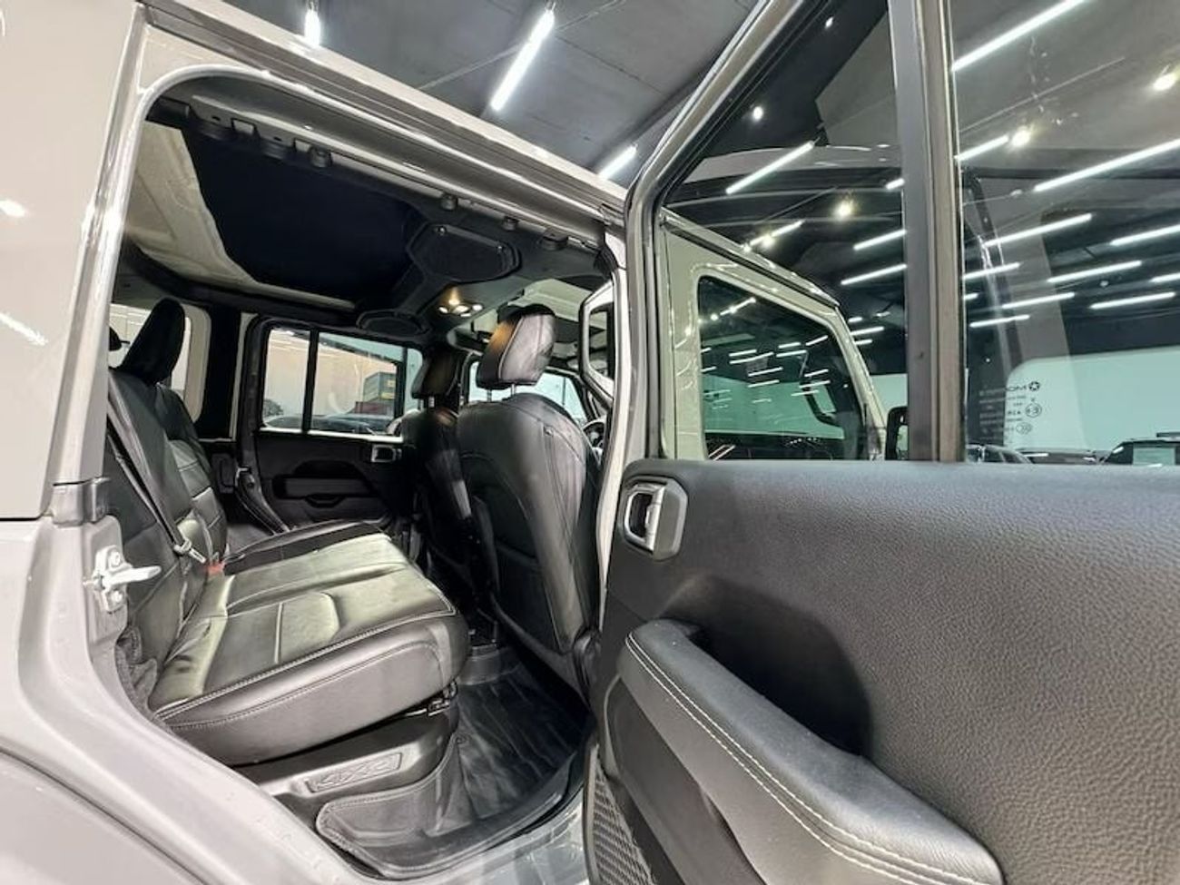 Jeep Wrangler SAHARA UNLIMITED | 4XE EDITION