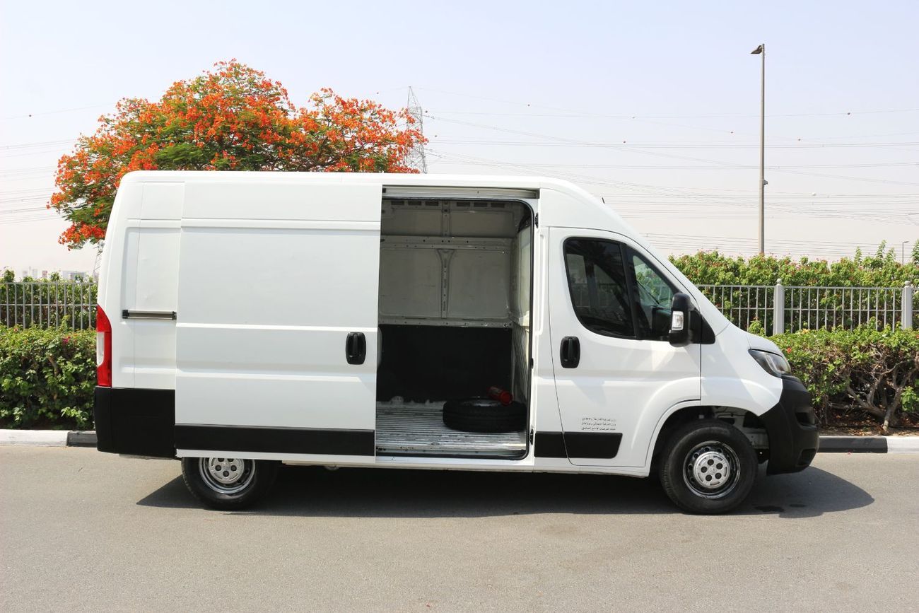 بيجو بوكسر PEUGEOT BOXER 2022 (L2H2) GCC ONLY 150,000KM MANUAL