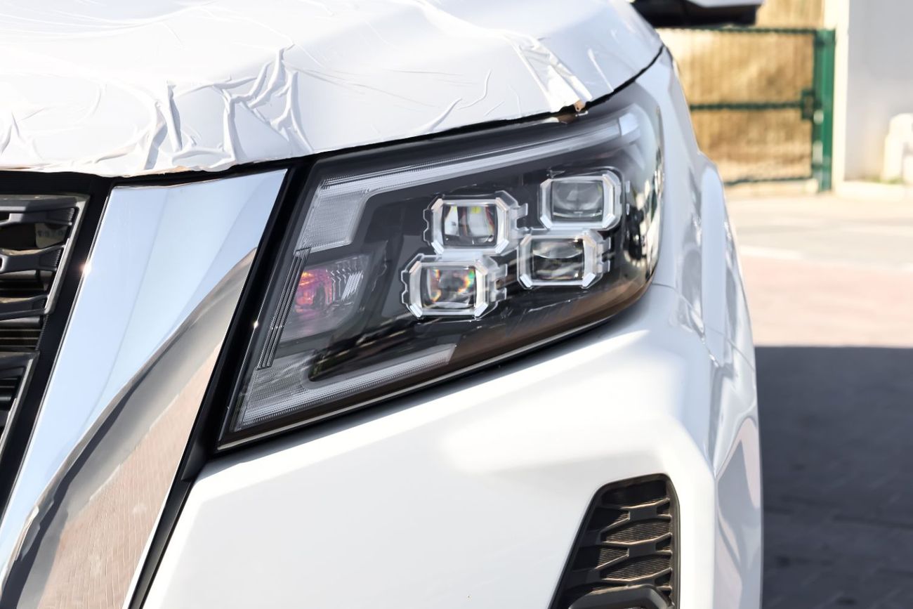 نيسان نافارا LE Petrol 2.5L 4x4 MT DC Plus 2025 / Incomparable Prices / Book Now!