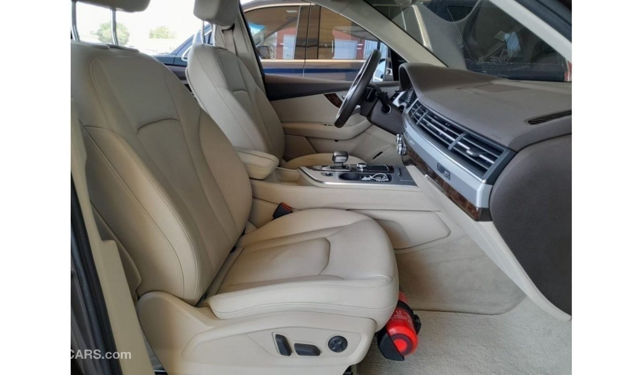 Audi Q7 AED 1,800 P.M | 2016 AUDI Q7 45 TFSI QUATTRO 3.0 L | 7 SEATS | GCC | UNDER WARRANTY