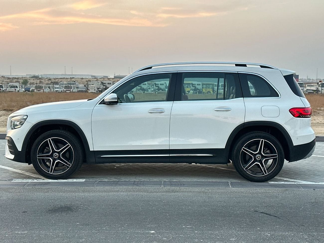 مرسيدس بنز GLB 250 4MATIC