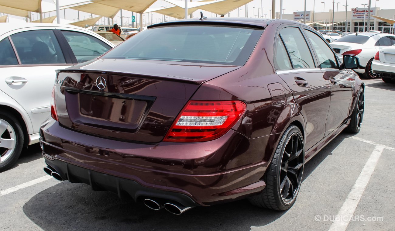 Mercedes-Benz C 63 AMG Body kit of 2013