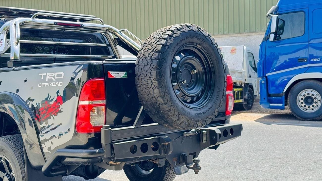 تويوتا هيلوكس -