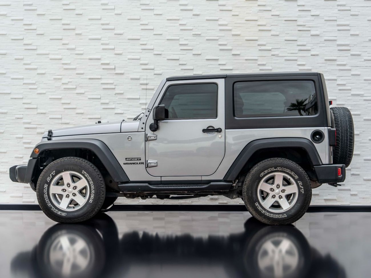 Jeep Wrangler Sport 3.6L A/T