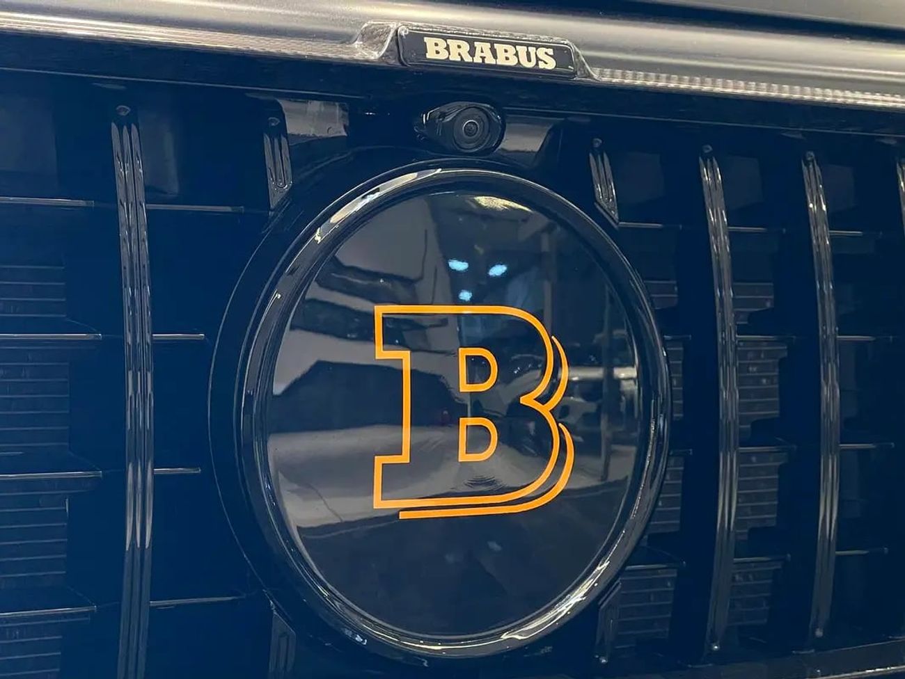Mercedes Benz G63 AMG G63 / / BRABUS KIT G800 / SPECIAL COLOR / FULL CARBON FIBER