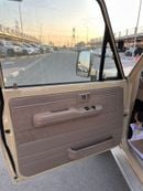 Toyota Land Cruiser Toyota Landcruiser petrol  4x4 II manual transmission II 2009