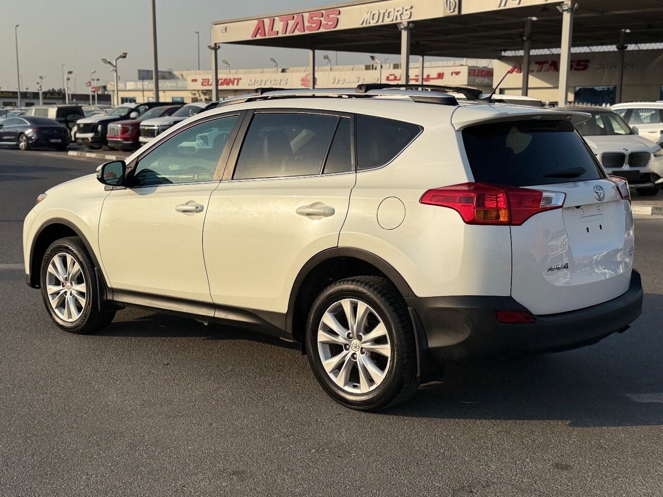 Toyota RAV4 limited Full Option sunroof, leather