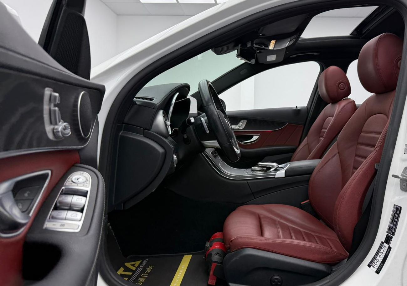 مرسيدس بنز C 200 2021 Mercedes Benz C200 AMG, 2026 Mercedes Warranty, Full Mercedes Service History, GCC